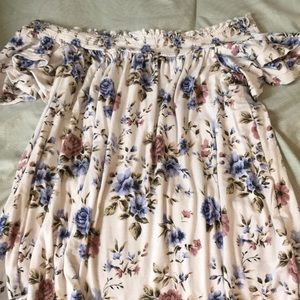 Floral off the shoulder top AE
